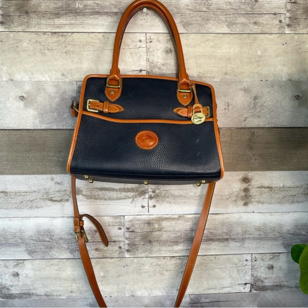 Vintage Dooney & Burke Purse with crossbody strap